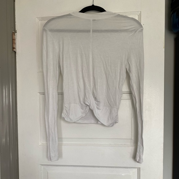 Fashion Nova crop top - Picture 2 of 4